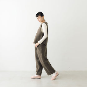 āta 圧縮ウールベスト ブラウン