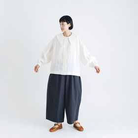 Atelier d’antan Reymont コットンパンツ ダークグレー