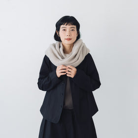 evam eva モヘアリリーループストール