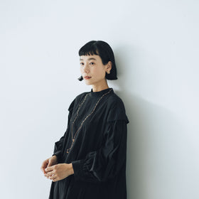 「わたしたちらしい、大人のかわいらしさ」キュプラコットン タックワンピース