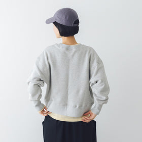くらすこと +to バランス上手な、大人の定番スウェット