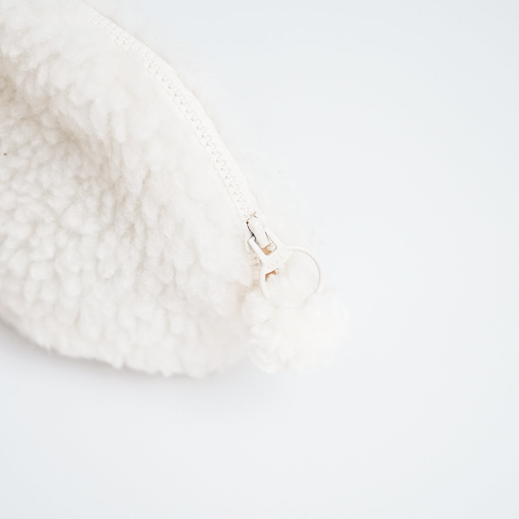 chitose.K usa pouch