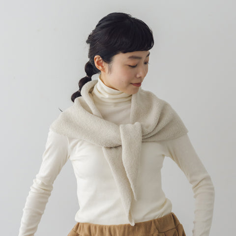 evam eva リニューウール トライアングル ストール