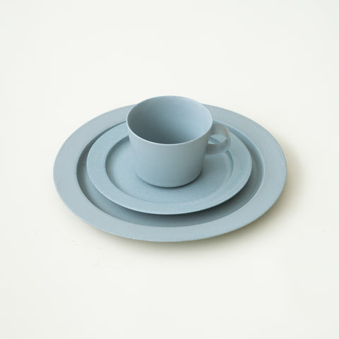 yumiko iihoshi porcelain unjour plate smoke blue