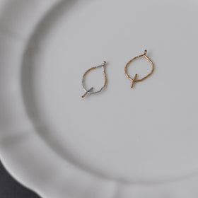 曉 ater cross ring