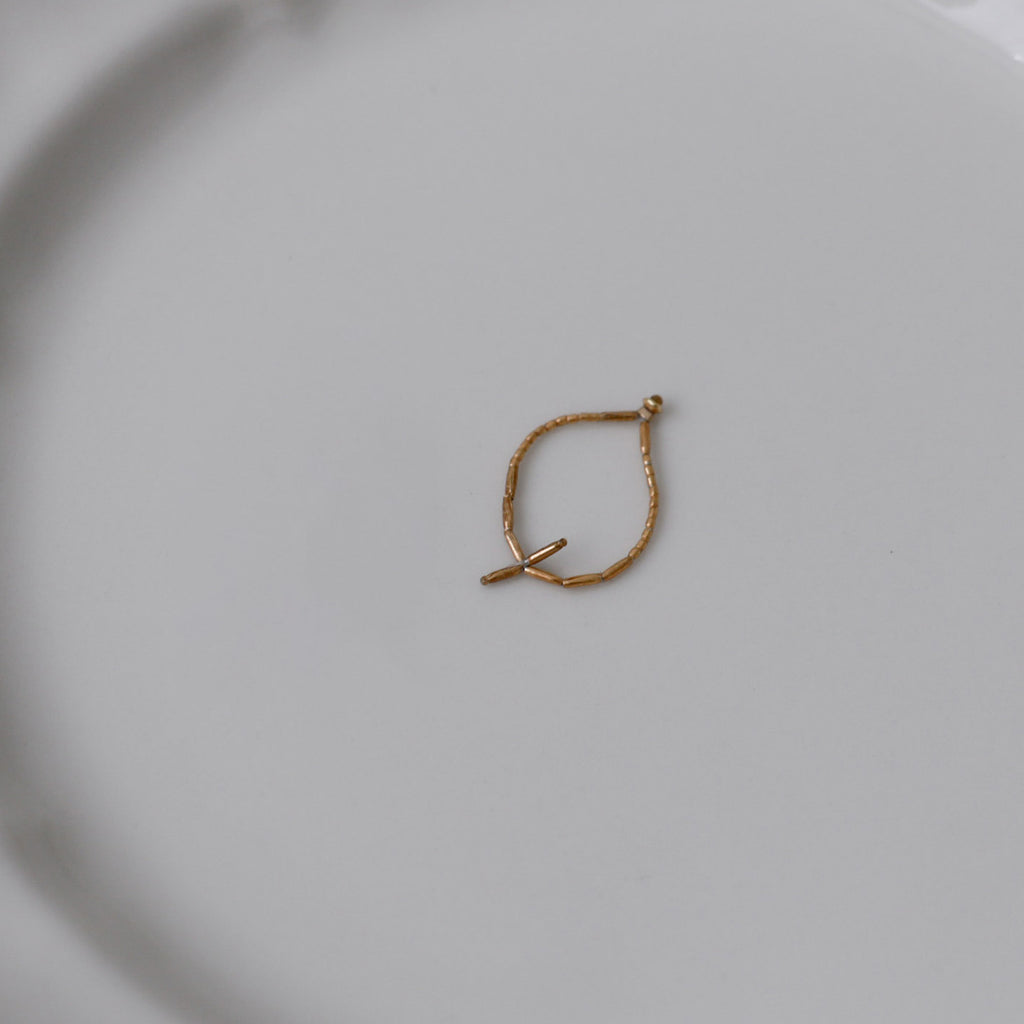 曉 ater cross ring