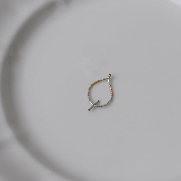 曉 ater cross ring