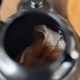 山川薬草研究会  びわの葉茶 *
