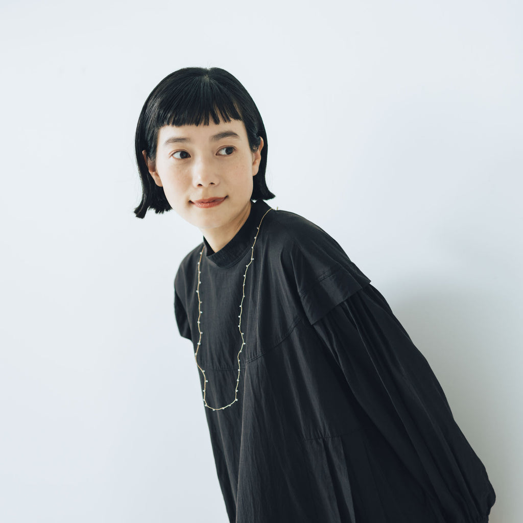 「わたしたちらしい、大人のかわいらしさ」キュプラコットン タックワンピース
