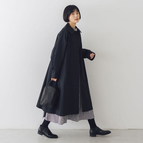 くらすこと ＋to クラシカルなコットンナイロンコート［予約／9月下旬お届け予定］ ブラック