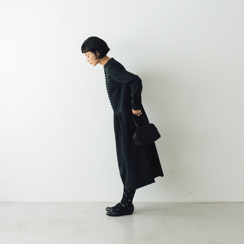 atelier naruse FORMAL クルミボタンワンピース