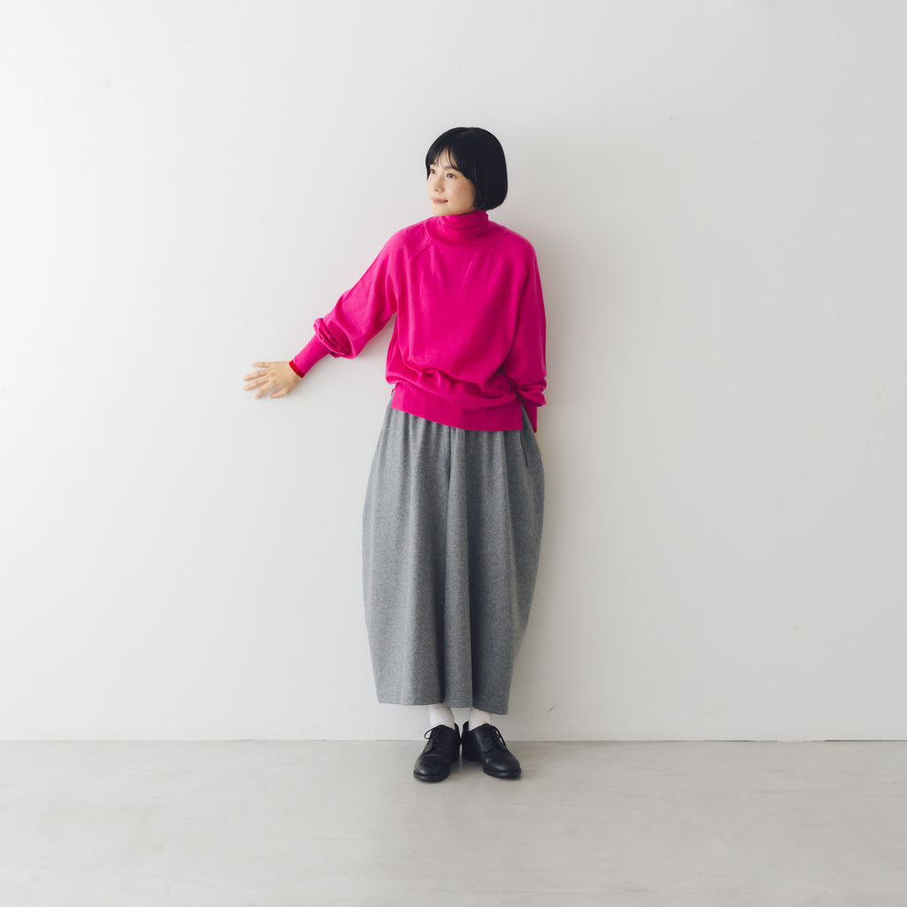 atelier naruse ウールタートルネックニットセーター